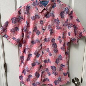 IZOD Saltwater Pink Blue S/S Pineapple Print Button Collar Shirt Size Large